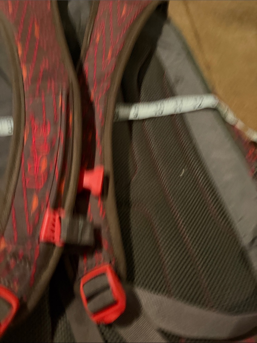 Dakine Red-Patterned Backpack - Picture 5 of 5